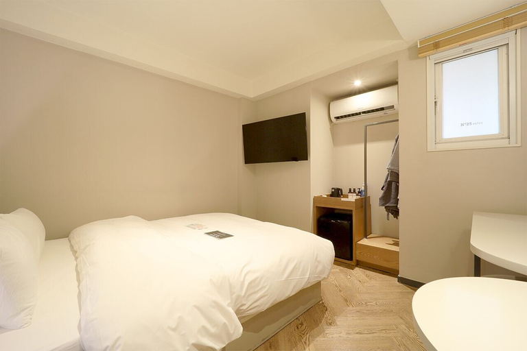 Bedroom 2, Namyangju NO.25 Hotel Bukhan River, Namyangju