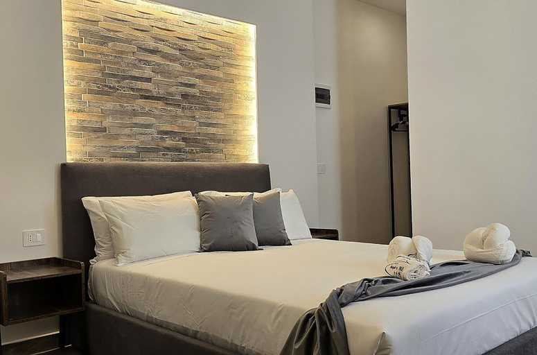 Bedroom 2, Neapoli-In, Napoli