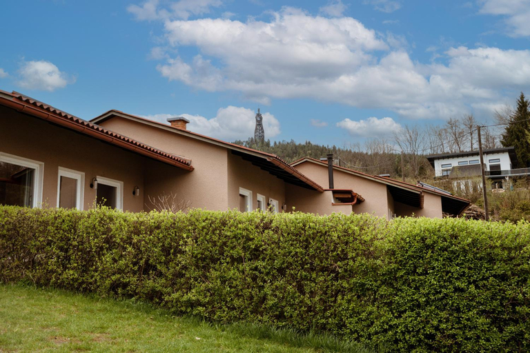 Exterior 4
