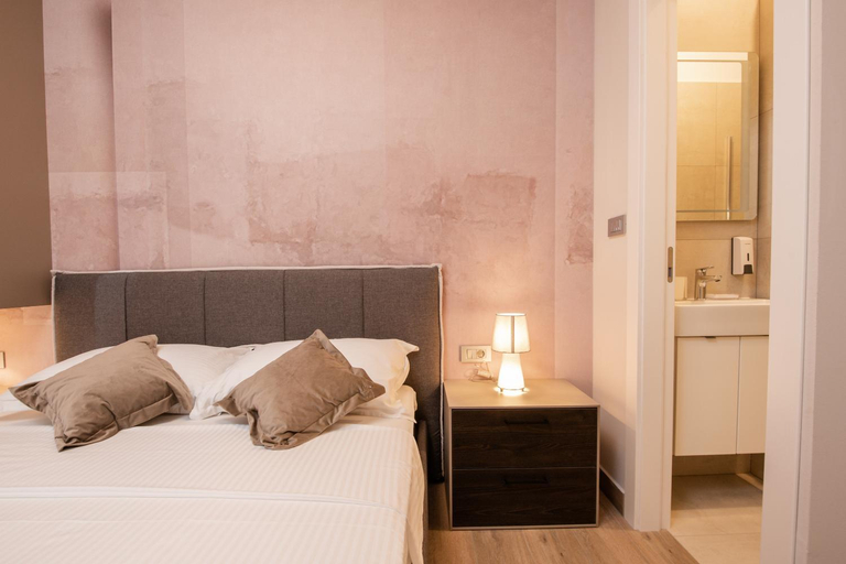 Others 3, Deluxe apartments & rooms Revis, Rijeka