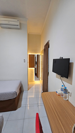 Bedroom 4, Hans Hotel, Bangka