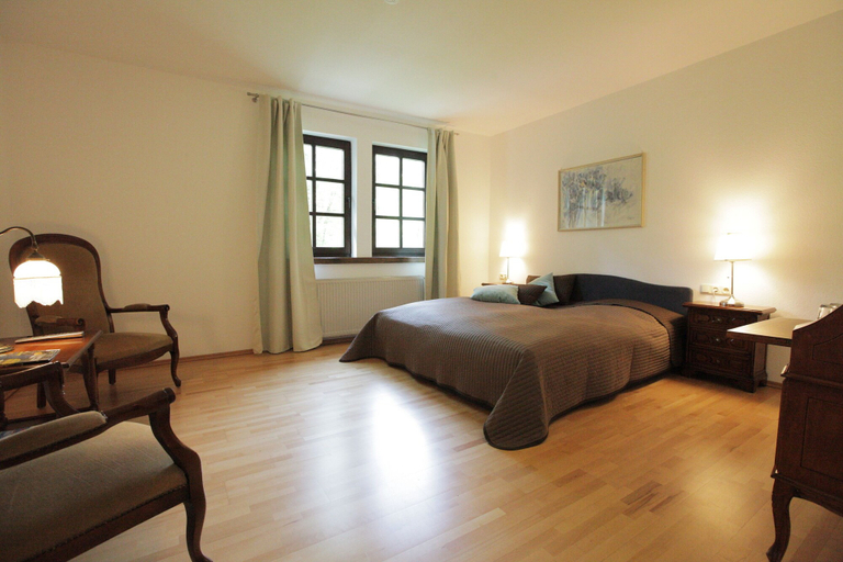 Bedroom 3, Landgasthof Geiersmuhle, Odenwaldkreis