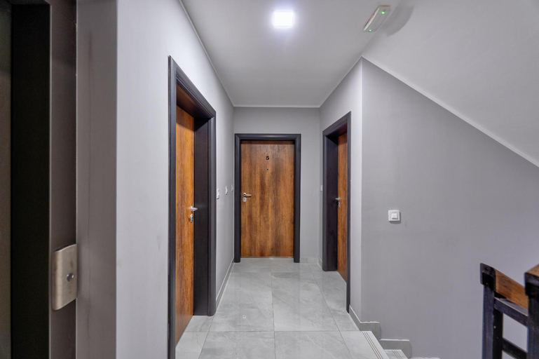 Others 4, Onix Residence, Čajetina
