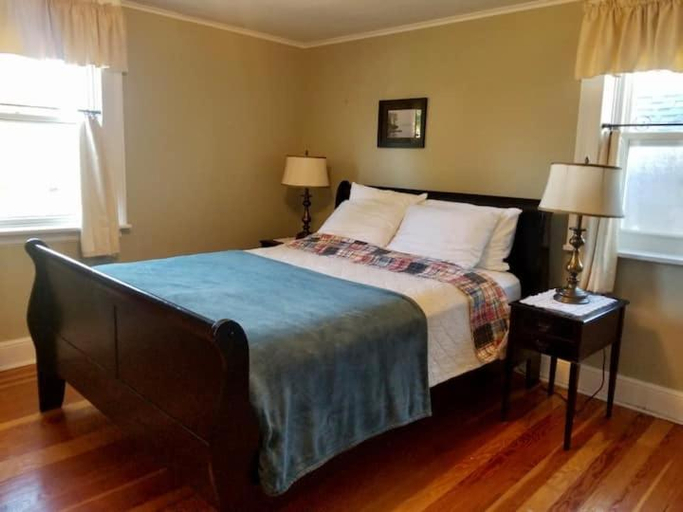Others 3, Sunny Home B&B, Queens