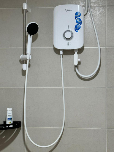 Bedroom 3, SUMMER SUITES APARTMENT-The Summer Shopping Mall, Samarahan