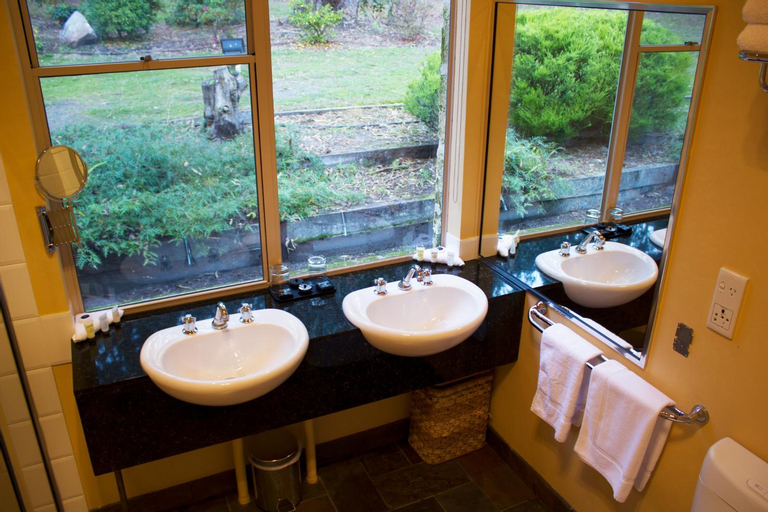 Bathroom 8