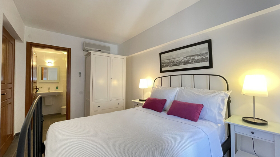 Bedroom 4, Aika Andon, Bozcaada