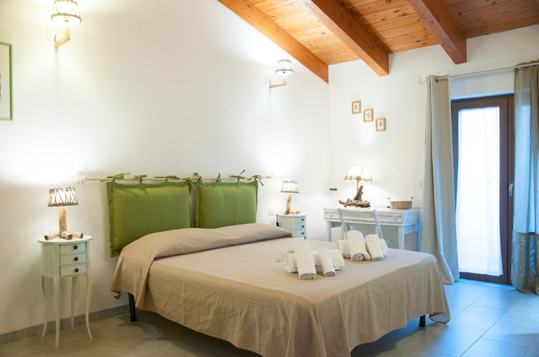 Others 5, Alghero DeTRabis B&B, Sassari