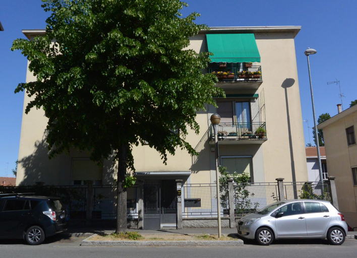 Others 4, Rooms Of Love, Pavia
