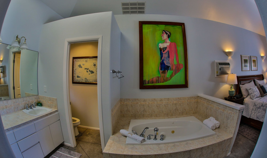 Bathroom, Kona Bay Hale by RedAwning, Hawaii