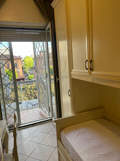 Bedroom 2, Specter Guesthouse, Rome