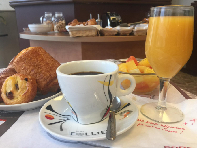 Food & Drinks 5, Contact Hotel Foch, Doubs