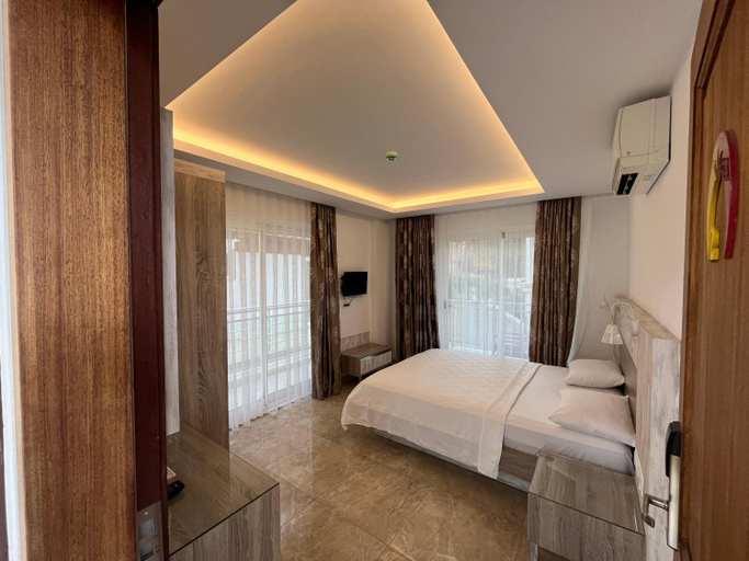Others 3, Nar Twinn Otel, Kaş