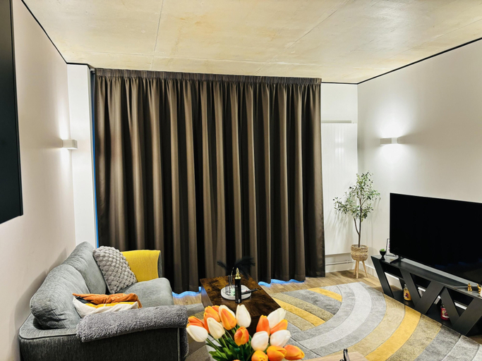 Others 5, Your London Escape Luxurious 1 Bedroom Apartment, London