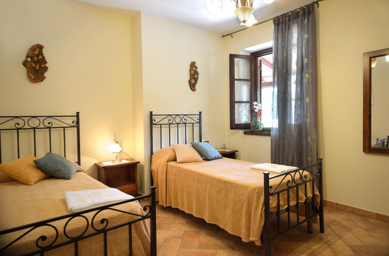 Others 2, Agriturismo San Severo, Perugia