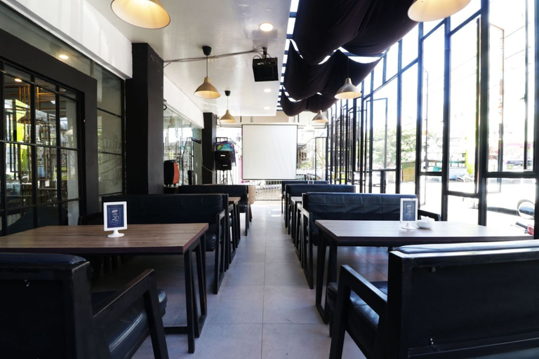 Food & Drinks 5, Hotel Sanrina Makassar, Makassar