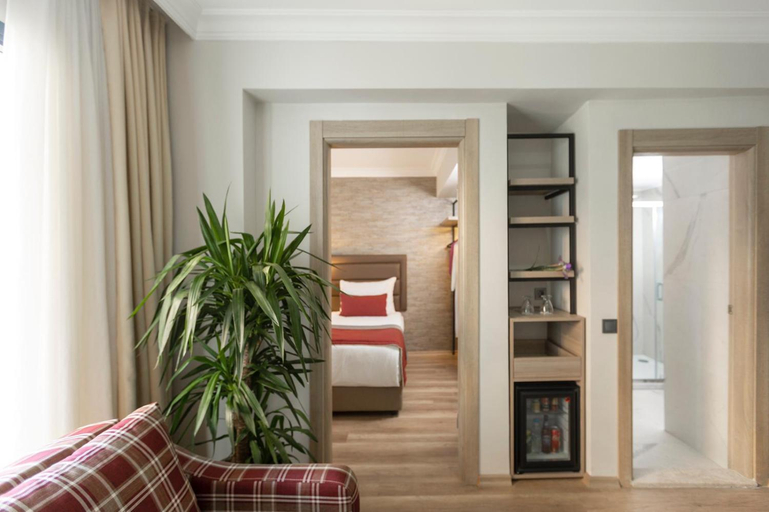 Bedroom 3, PIRIL HOTEL THERMAL BEAUTY SPA, Çeşme