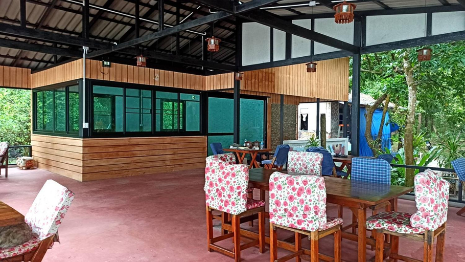 Others 3, Payam Cabana, Muang Ranong