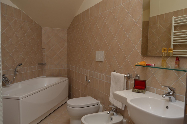 Bathroom 2, Residence Ducale, Rimini