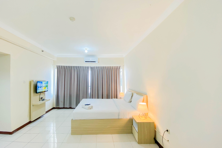 Bedroom 5, Good Studio (No Kitchen) Grand Palace Kemayoran Apartment By Travelio, Central Jakarta