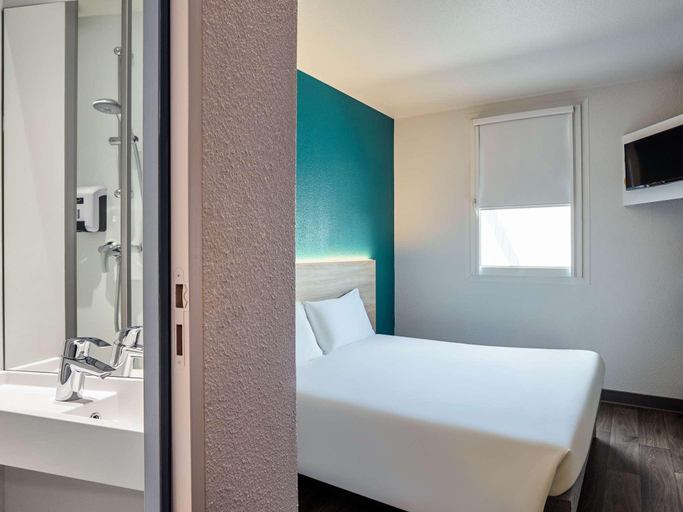 Bedroom 3, hotelF1 Evry A6, Essonne