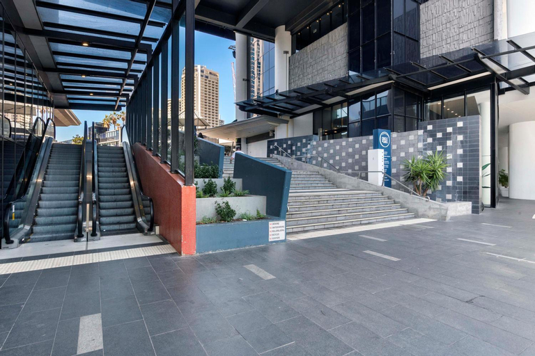 Ocean View Sub Penthouses - Circle on Cavill - Self Contained & Privately Managed, Gold Coast