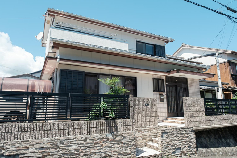 Others 3, MaruHouse, Nachikatsuura