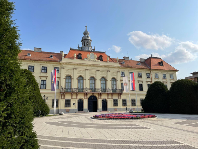 Others 4, Apartmani Sombor, Sombor