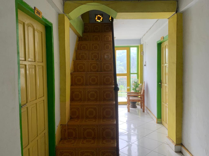 Public Area 2, Hotel O Wisma La Oda Syariah, Sidenreng Rappang