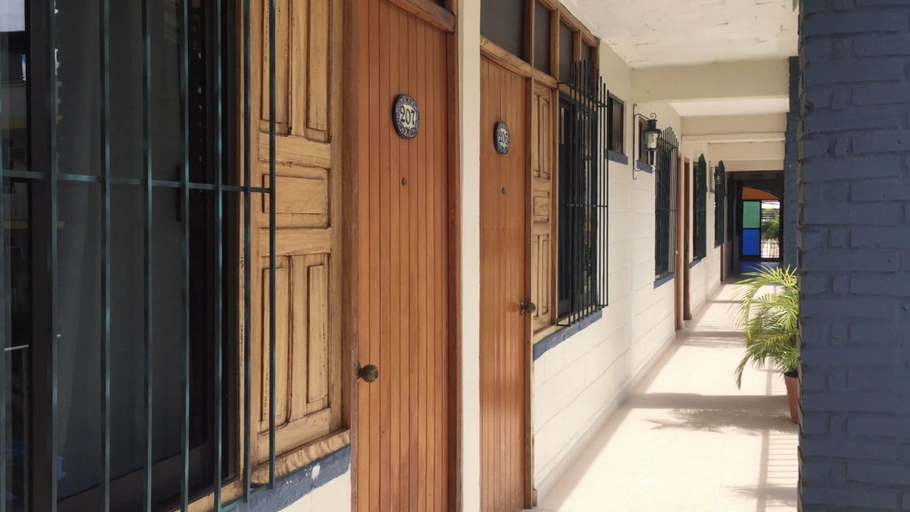 Exterior & Views 2, Arcos hotel, Catemaco