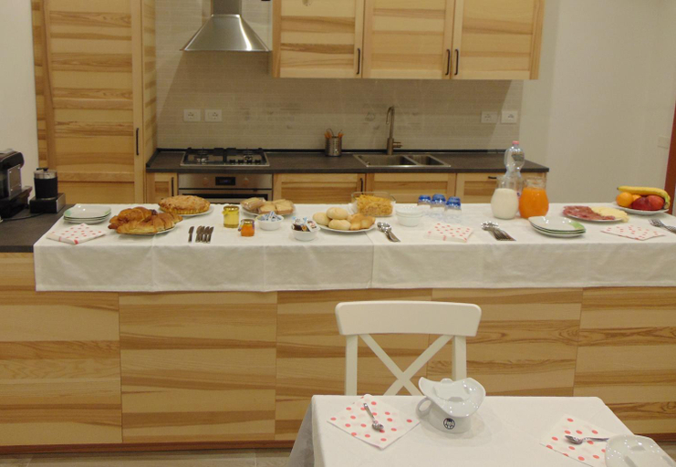 Food & Drinks 3, La stazione, Padua