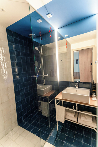 Bathroom 4, Mercure Sibiu Arsenal, Sibiu