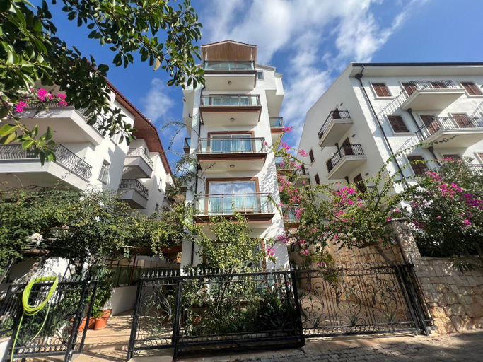 Others 5, Nar Twinn Otel, Kaş