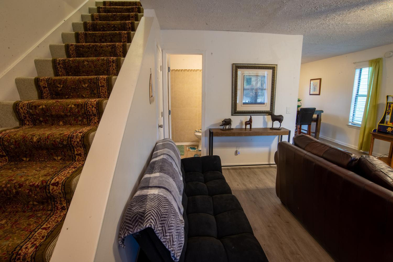 Others 5, OceanView Oasis - Relax with Hot Tub, Breakfast, Fire Pit & Putting Green!, Bay