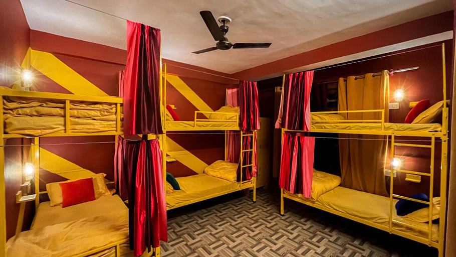Bedroom 4, Hogwartz Hostel, Kullu