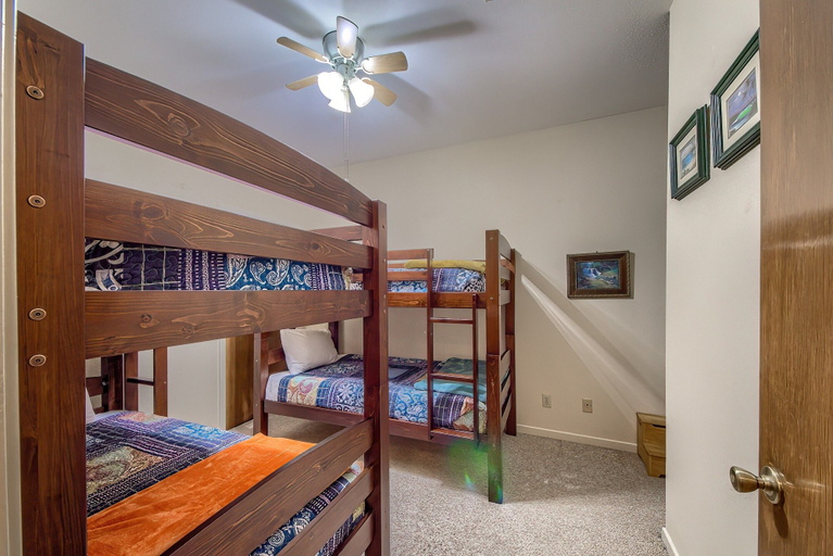Room 2, Cw C113 Comal Vista 3 Bedroom Condo by RedAwning, Comal
