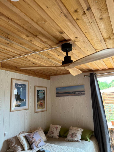 Others 3, SOCOA LE CABANON, Gironde