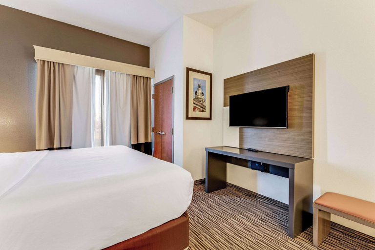 Bedroom 3, Comfort Suites Murfreesboro Shopping District, Rutherford