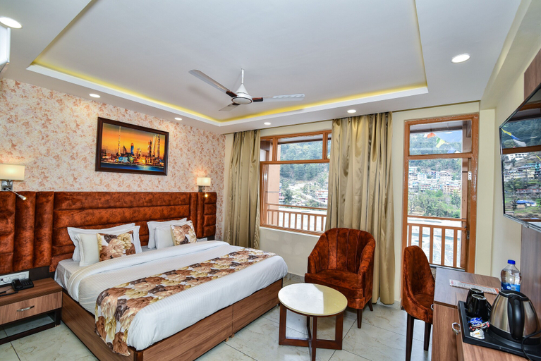 Bedroom 3, Hotel Pawan Regency, Kangra