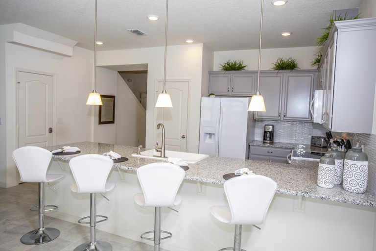 Private kitchenette 3, Cozy Family Friendly 4Bd Close to Disney 5149, Osceola