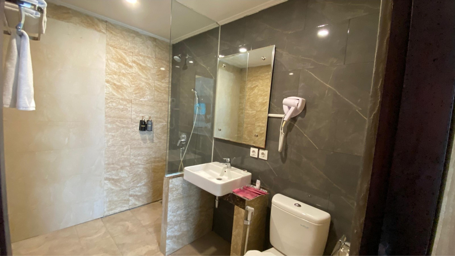 Bathroom 6