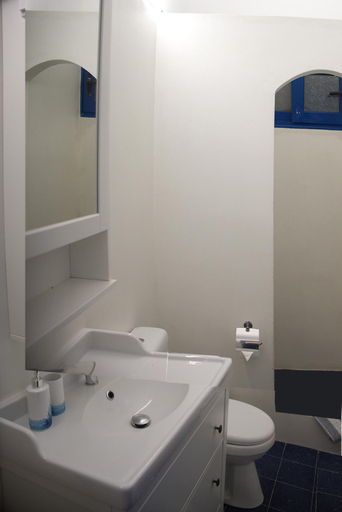 Bathroom 2, Evelia Sea House, South Aegean