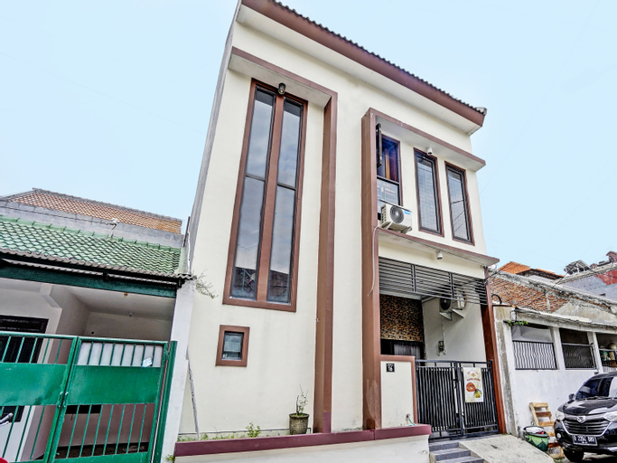Exterior & Views 3, OYO 93940 Apartemen Mekarwangi Square By Lina, Bandung