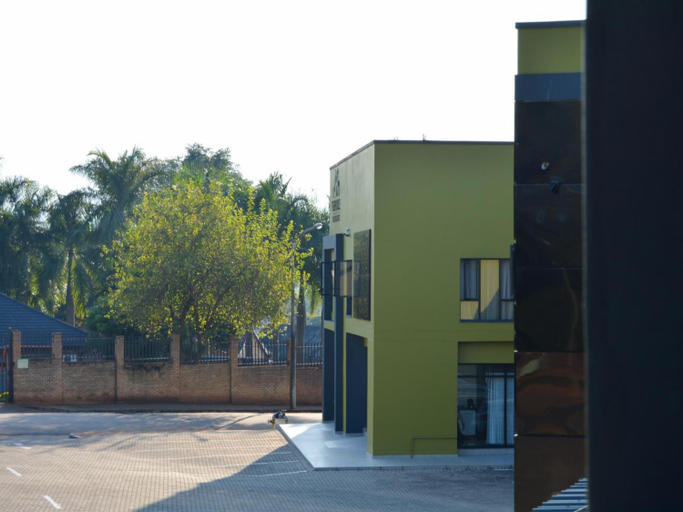Others 5, The Pickle Residence, Mopani