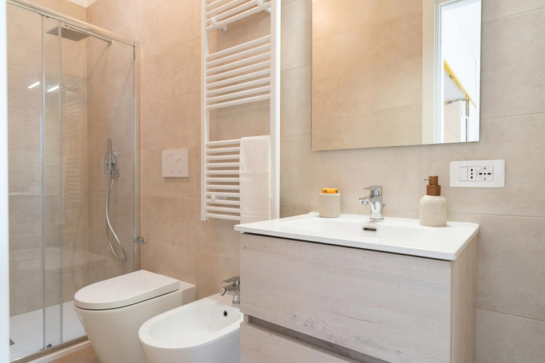 Bathroom 3, 3860 Lo Scorcio Sul Mare by Barbarhouse, Bari