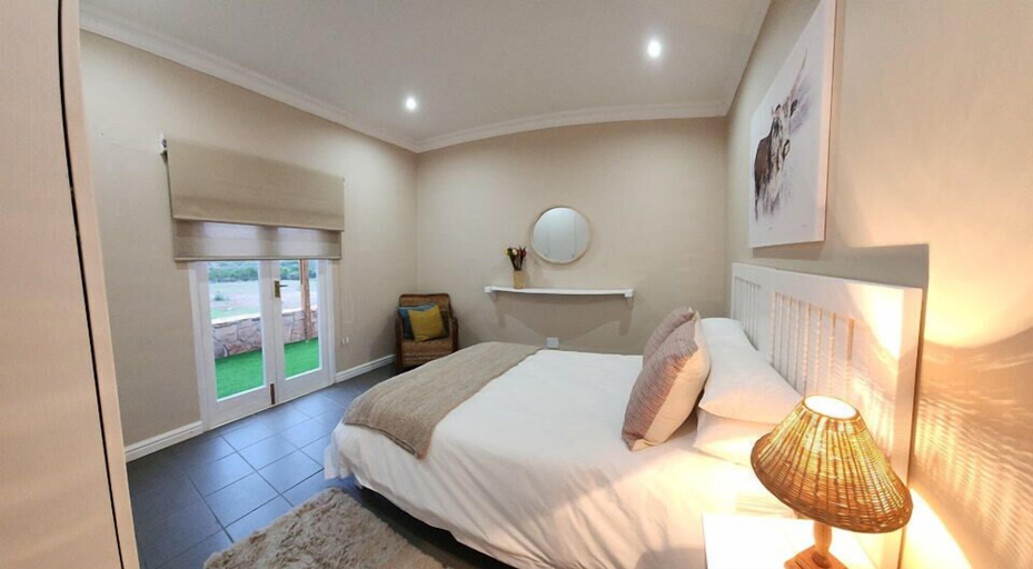 Bedroom 2, Bon Game Reserve, Eden