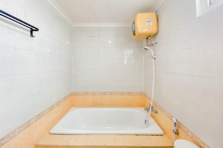 Bedroom 5, Comfort and Homey Studio Grand Palace Kemayoran Apartment By Travelio, Central Jakarta