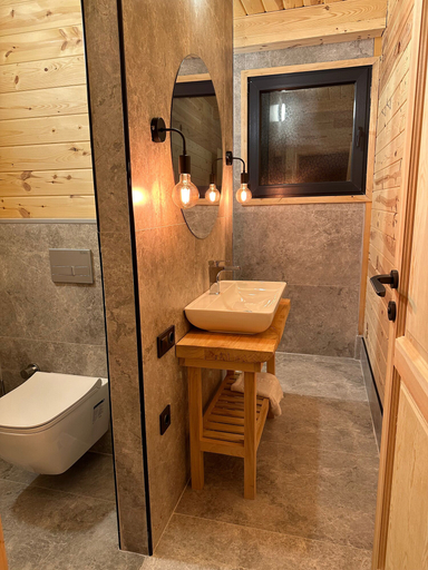 Bathroom 5, Suvand House, Ardeşen