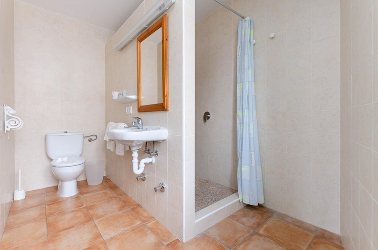 Others 5, Hostal Marina, Baleares