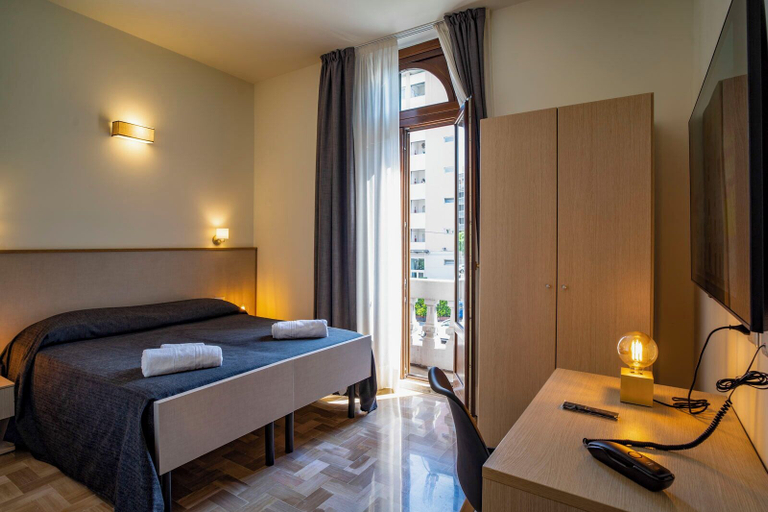 Bedroom 3, VILLINO MILANO, Milano